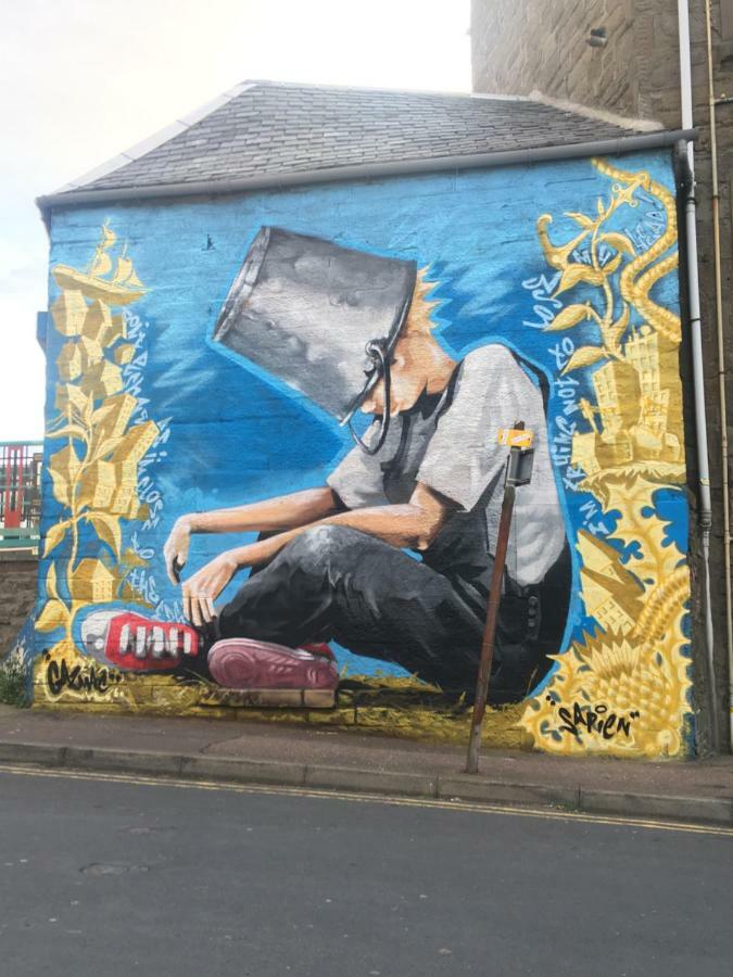 Bank Street Gallery Kirriemuir Buitenkant foto